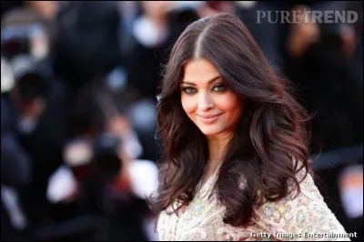 Et comme disait Paul Valéry "La plus belle femme du Monde ..."