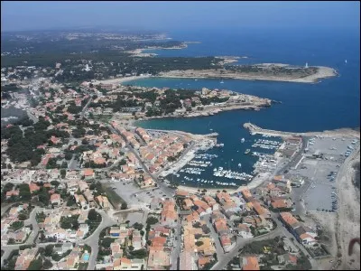 BOUCHES-DU-RHÔNE - Laquelle de ces communes ne se situe pas dans ce département ?