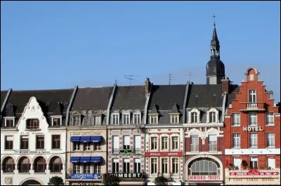 CAMBRAI - Si je vous donne le code postal de cette ville (59400), vous n'aurez aucune peine à trouver son département, c'est-à-dire :