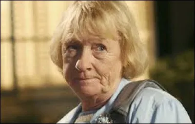 Avec qui Karen est-elle sortie ?