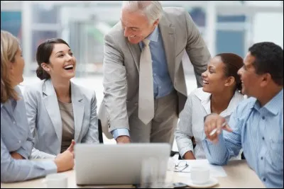 Vous avez fait un projet pour votre entreprise que vous devez 
présenter à vos supérieurs. Comment vous sentez-vous?