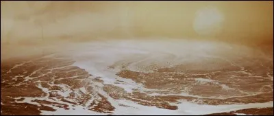 Ce film soviétique d'Andreï Tarkovski a pour thème une planète recouverte d'un océan qui serait une créature intelligente, gigantesque cerveau à l'échelle de la planète. Quel est le titre de ce film - et aussi le nom de la planète ?