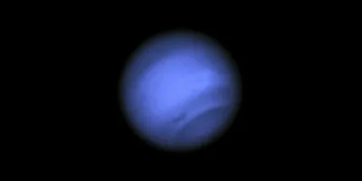 Neptune est plus grand qu'Uranus. Vrai ou faux ?