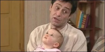 Comment se prénomme la dernière des filles Girard ?