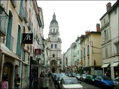 Lequel de ces départements a une ville du nom de Bourg-en-Bresse ?