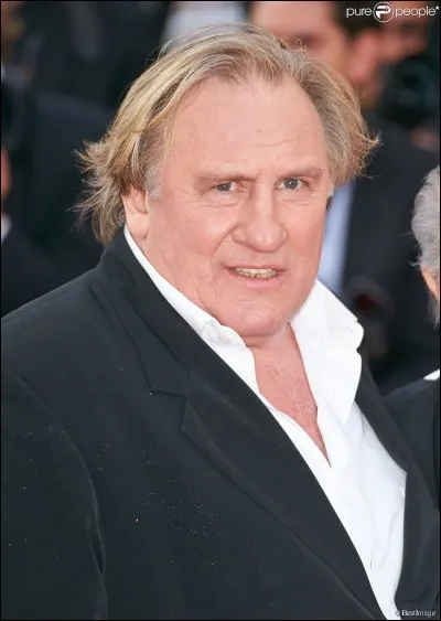 Gérard Depardieu a joué dans "Astérix et Obélix : Au service de Sa Majesté".