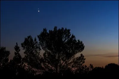 Je suis l'une des quatre planètes telluriques du Système solaire. Ma naissance a été immortalisée par Botticelli :