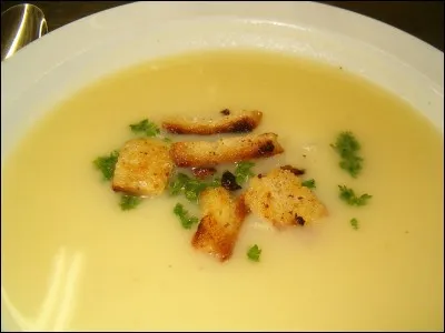 Quel est le légume de base d'un potage fréneuse ?