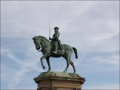 Le cavalier reprsent ci-contre (Anne de Montmorency) est...