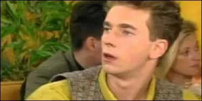 Et enfin la dernière abeille se nomme :