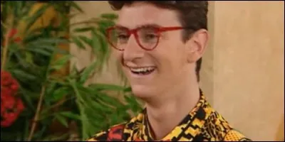 Quel personnage de "Premiers Baisers" fait son entrée dans cette série ?