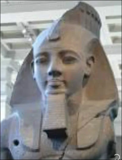 Combien y eut-il de pharaons portant le nom de Ramsès ?