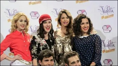 Qui sont les personnes dont on ne voit que la moitié de la tête ?