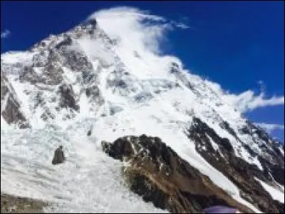 Le K2 est une montagne de la cordillère des Andes.