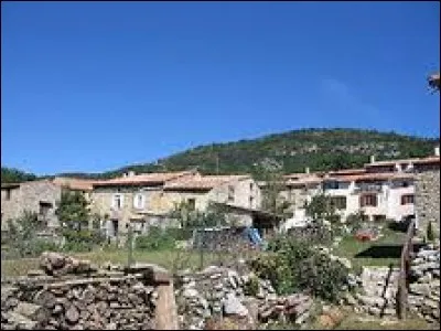 Petit village d'Occitanie de 47 habitants, dans le Pays de Sault, Quirbajou se situe dans le département ...
