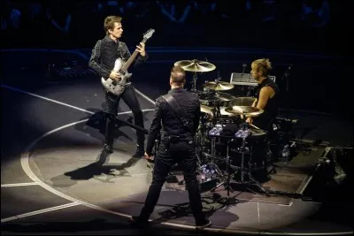 Si je vous dis : « À la tête de l'art », vous répondez :