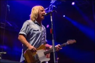 Rick Parfitt est décédé la veille de Noël. Avec Francis Rossi, il a chanté des tubes inoubliables comme Whatever you Want ou encore In the Army Now. Ce groupe s'appelait