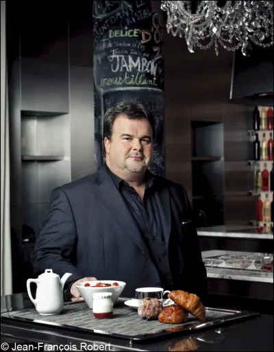 Pierre Hermé est :