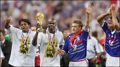 Cette presse spessialiste du foot a souvent glaçait Deschamps et suivie Thierry Henry dans bien des luttes.