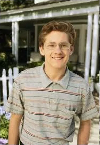 Qui est le vrai père de Zach ?