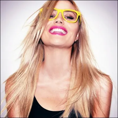 Comment s'appelle le chien d'Andy Raconte ? (2017)