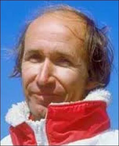 En 1986, Loïc Caradec a disparu quand son bateau a chaviré lors de la Route du Rhum. D'où part cette course ?