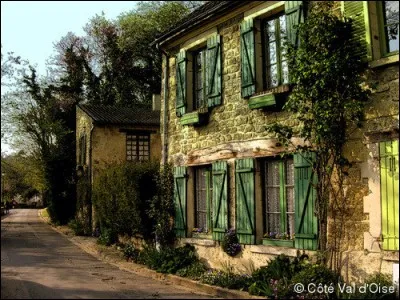 Comment s'appelle cette très "pittoresque" maison du XVe siècle à Auvers ?