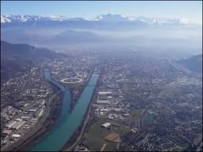 DRAC - Dans laquelle de ces villes, le Drac conflue-t-il avec l'Isère ?