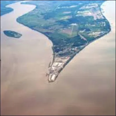 DORDOGNE - Comment s'appelle le point de confluence entre la Dordogne et la Garonne ?