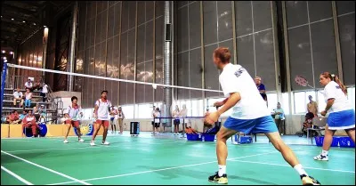 Le badminton est un sport olympique depuis 2001.