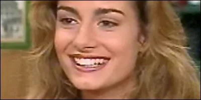 Comment s'appelle cette élève ?