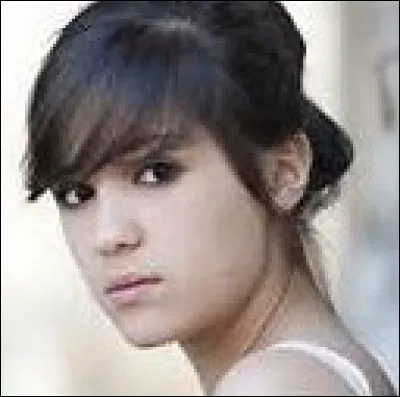 Quel plat Alison veut-elle cuisiner pour Sacha et sa famille ?