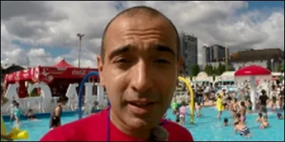 Comment se pr&eacute;nomme ce chroniqueur du "Ny&ucirc;su Show" qui nous fait d&eacute;couvrir le Japon sous tout ses angles ?