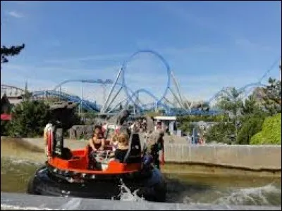 Quand l'attraction Litill Island fut-elle ouverte au public ?