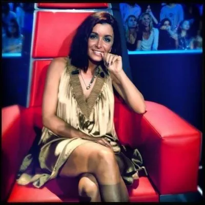 Avec qui est-elle ? (2017)