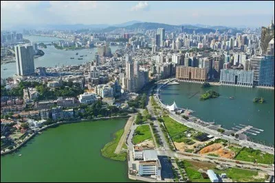 MACAO - Quelle groupe français chante "Macao" en 1980 ?