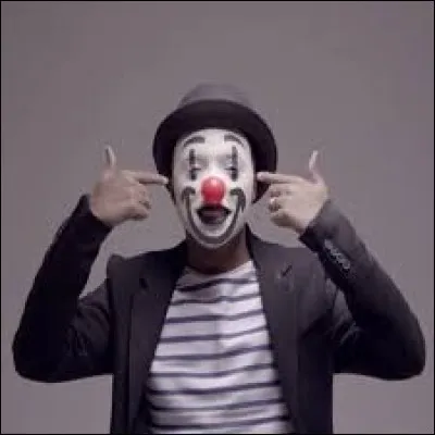 Qui chante "Clown" en 2014 ?