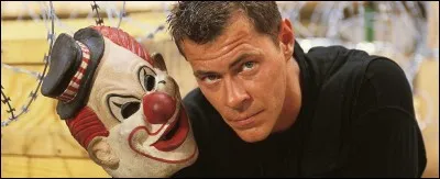 Quel est le pays d'origine de la série policière "Le Clown", diffusée en 1999 sur M6 ?