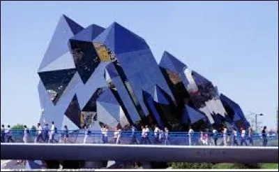 Combien d'attractions retrouve-t-on dans le Monde des Enfants ?