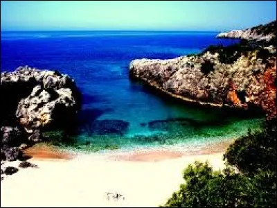 Qu'en est-il de la capitale albanaise ?