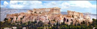 À quelle déesse la capitale de la Grèce a-t-elle donné son nom ?