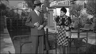 Si je vous dis : « Peu de gens le voient s'il est grand », vous répondez :