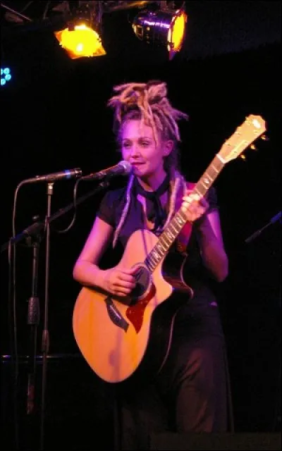 Si je vous dis : « Bonne poire », vous répondez :