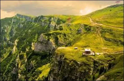 Qu'en est-il de la devise nationale ?