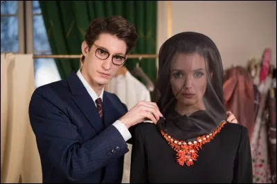 Y : c'est un film qui raconte la vie d'un grand styliste.