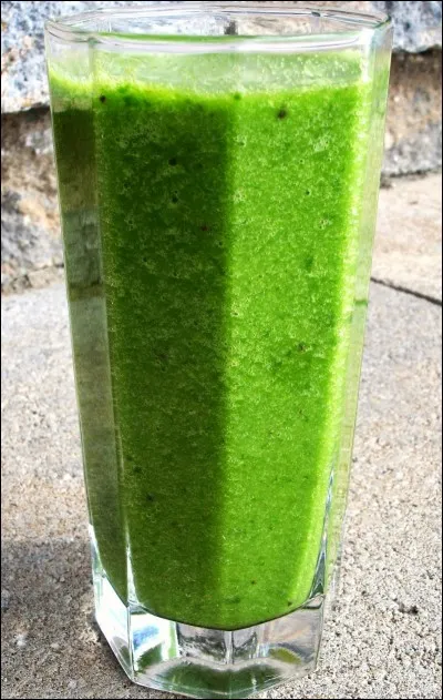 Lequel de ces trois verts est un colorant naturel ?