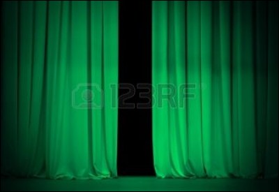 Que représente la couleur verte dans le monde du Théâtre ?