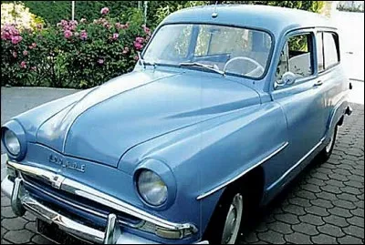 Et cette marque a disparu a début des années 70. Cette voiture est une ... ?