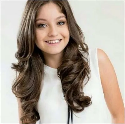 Fait-elle des chansons ?