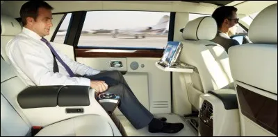 À quelle voiture appartient ce magnifique intérieur ?